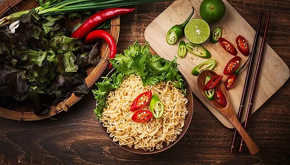 日清在港上市，將用高端方便面拓展中國內(nèi)地市場