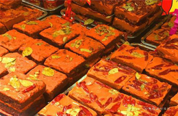 | 頤海國際VS天味食品，到底誰才是火鍋底料行業龍頭？