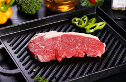 原肉切片，靜態腌制，正是靜腌牛排引領新風尚